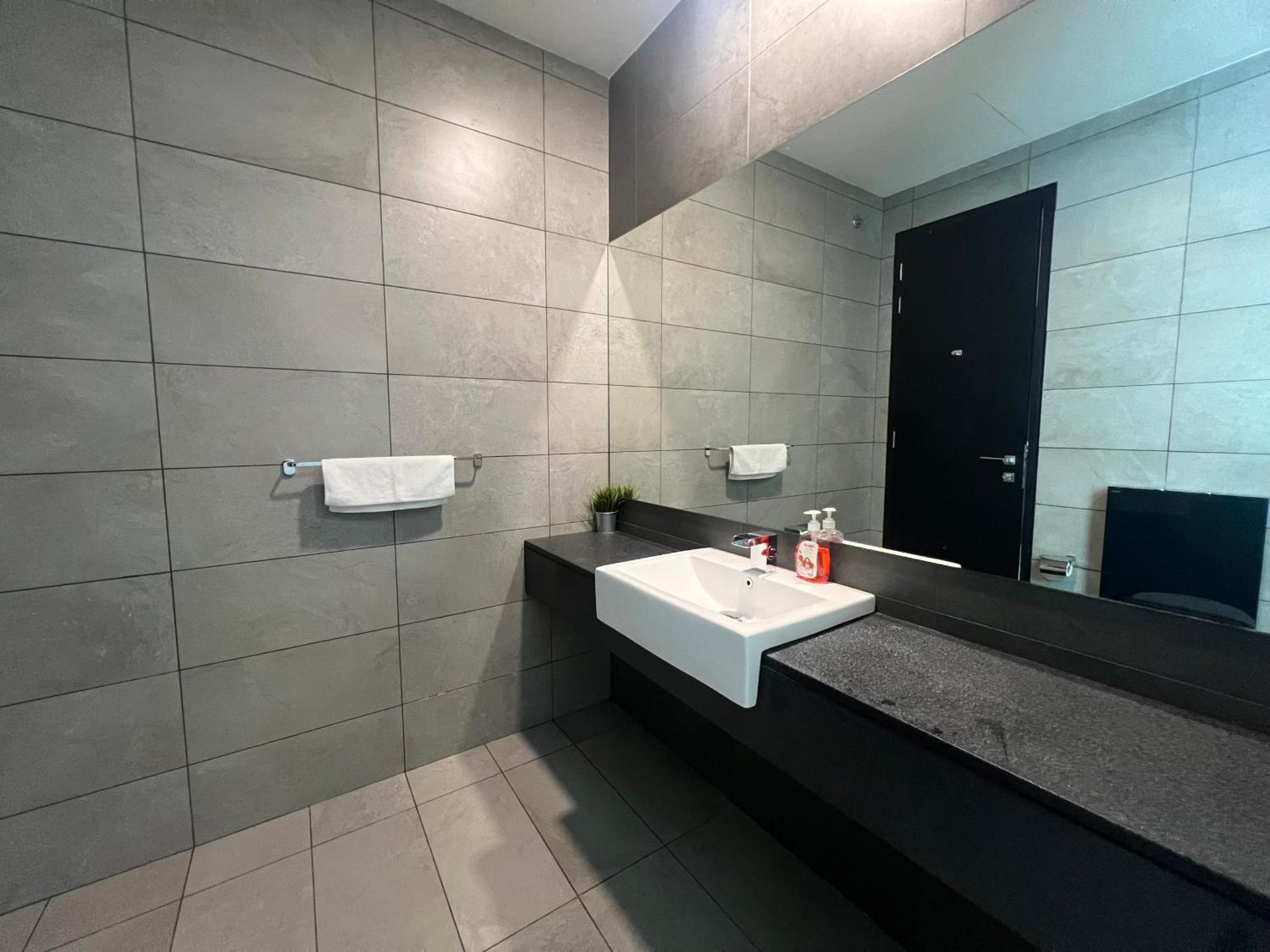 Opus Residences Merdeka 118 View Kuala Lumpur Exterior foto